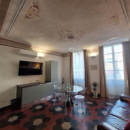 Il Talismano-In Citta -Vicino Al Mare Apartment Savona Luaran gambar