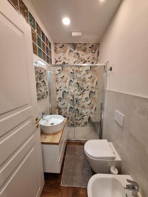 Il Talismano-In Citta -Vicino Al Mare Apartment Savona Luaran gambar