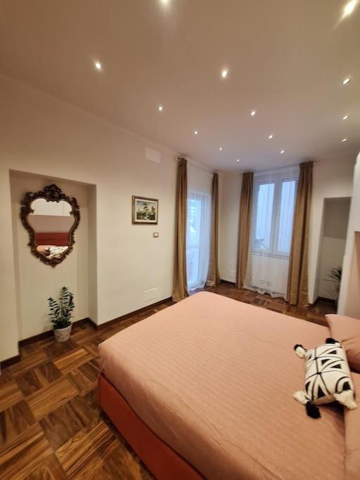 Il Talismano-In Citta -Vicino Al Mare Apartment Savona Luaran gambar