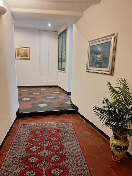 Il Talismano-In Citta -Vicino Al Mare Apartment Savona Luaran gambar