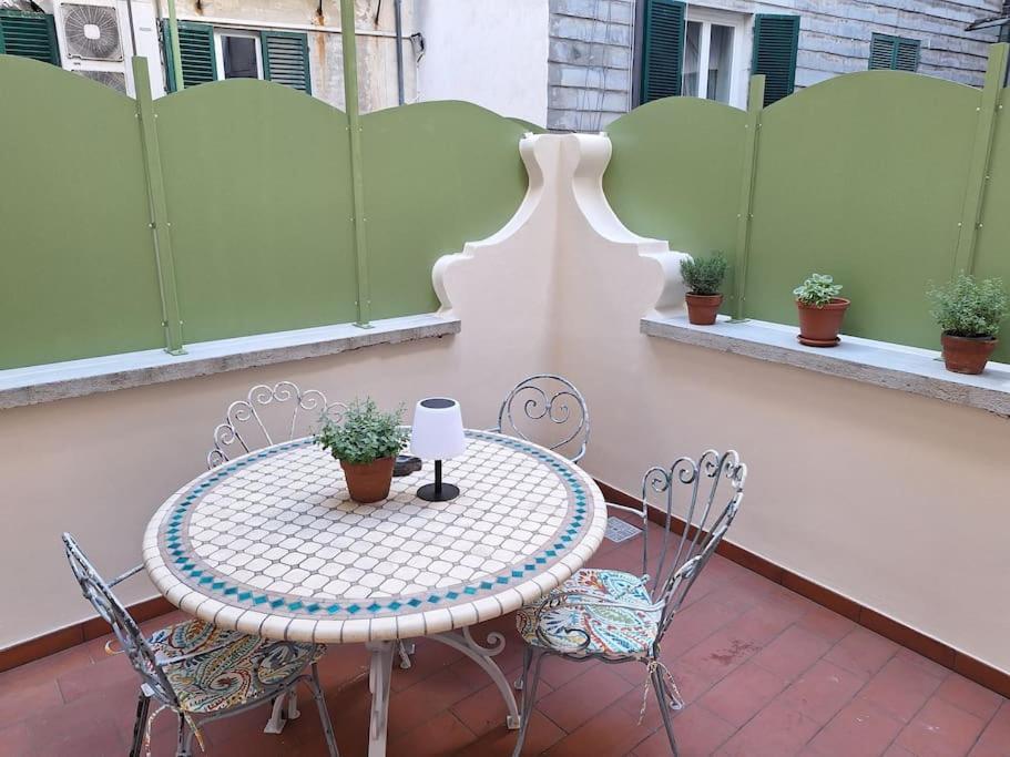 Il Talismano-In Citta -Vicino Al Mare Apartment Savona Luaran gambar